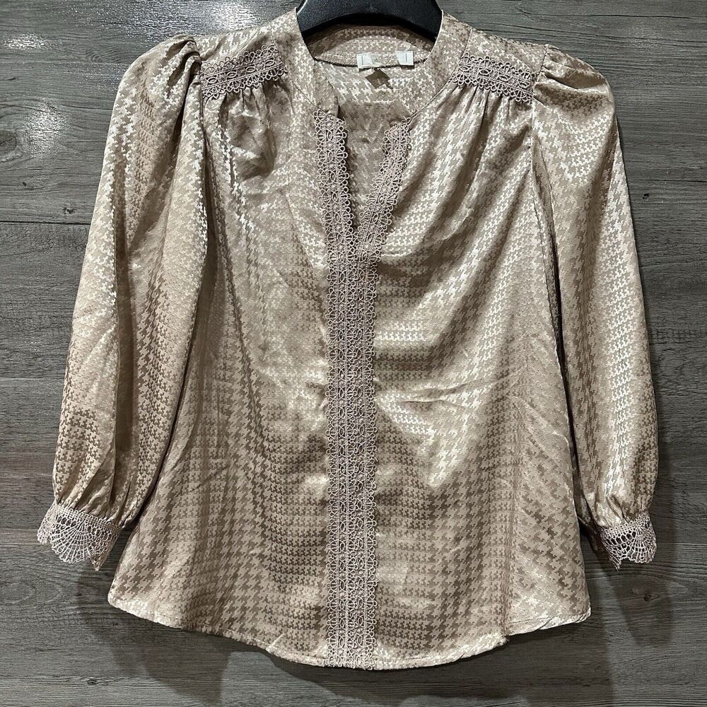 Mine Blouse Top Women’s Rose Gold Lace Trim Size Small